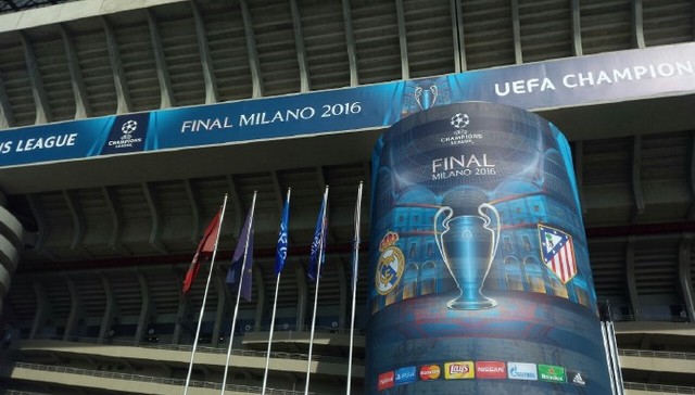 穆帅的本菲卡1米98门将受到英超球队关注，售价在4000万欧元（英超多队盯上穆帅麾下本菲卡1米98门将，标价约4000万欧元）