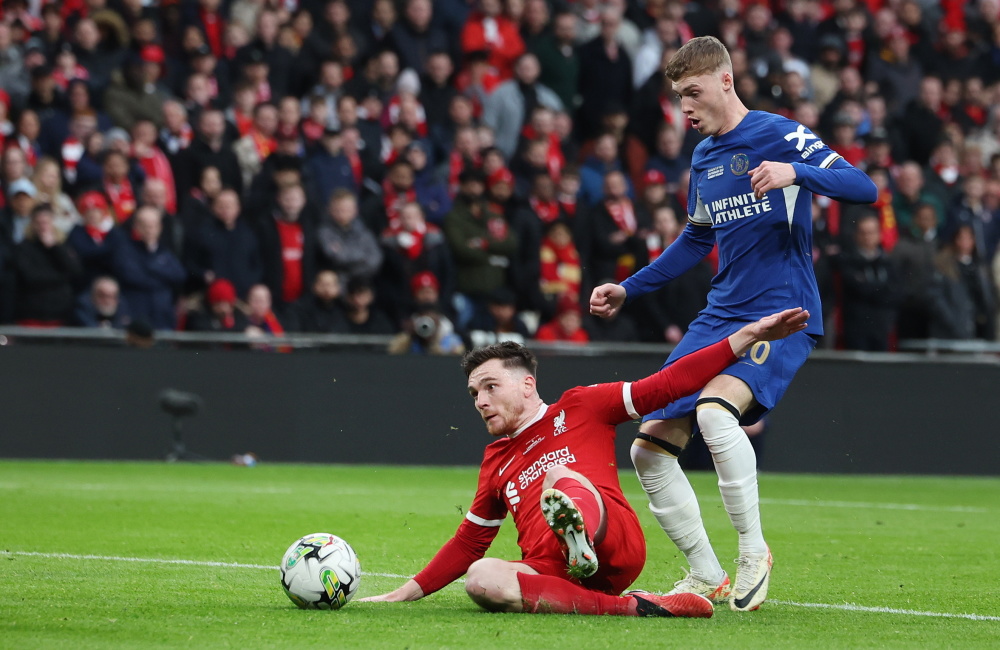 卡洛斯：当世界杯冠军是无与伦比的；希望安帅带领巴西进决赛（卡洛斯称世界杯封王无与伦比，盼安切洛蒂率巴西挺进决赛）