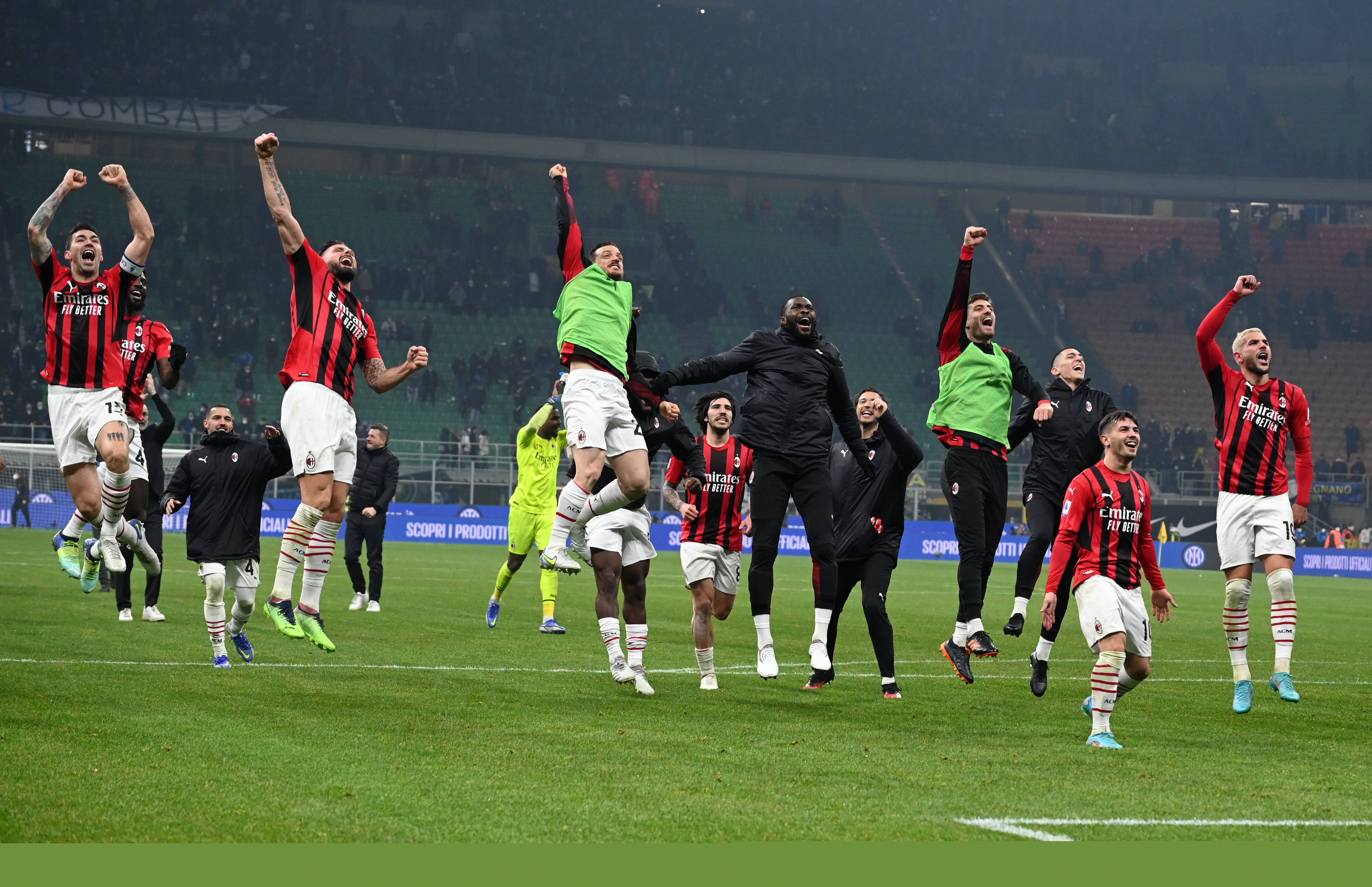 斯卡洛尼谈抽签：没有轻松的对手，我们必须全力以赴争取晋级（斯卡洛尼评分组：无弱旅，我们将倾尽全力冲击晋级）